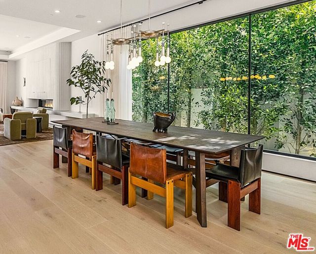 Drew Fenton | 324 S Medio Drive Los Angeles CA | MLS: 7084103
