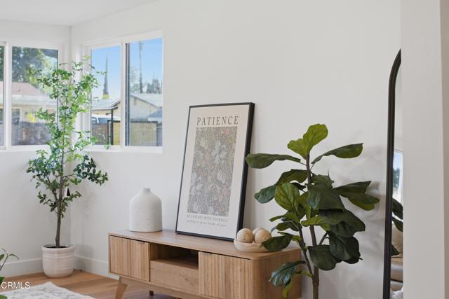 Detail Gallery Image 7 of 54 For 22718 Cantlay St, West Hills,  CA 91307 - 3 Beds | 2 Baths