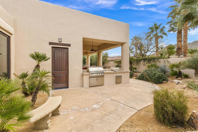 49240 Jfk Trail, Palm Desert CA: https://media.crmls.org/mediaz/ad350105-5e8b-49fd-b5d9-08a91159e941.jpg