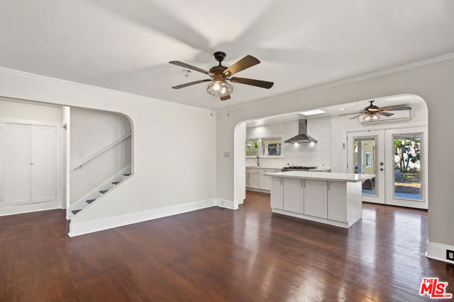 1283 South WINDSOR photo 11