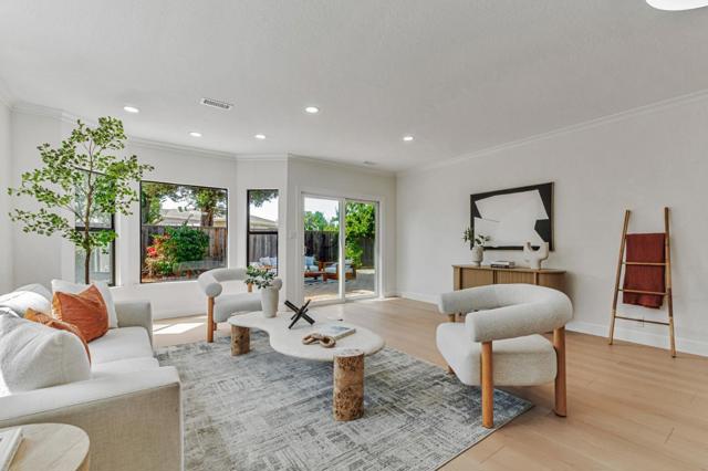 4805 Michelle Way, Union City CA: https://media.crmls.org/mediaz/ad360f7f-49d1-48a9-ae5f-706054c43ad6.jpg