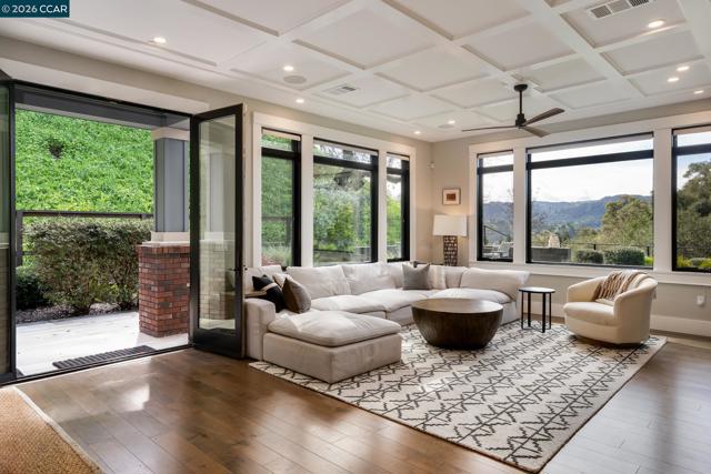 Image 17 of 59 For 401 Legacy Dr