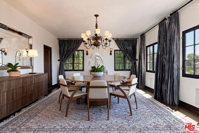 2420 Chislehurst Drive, Los Angeles CA: https://media.crmls.org/mediaz/ad36cb52-b88c-458b-9c58-bebd849a6083.jpg