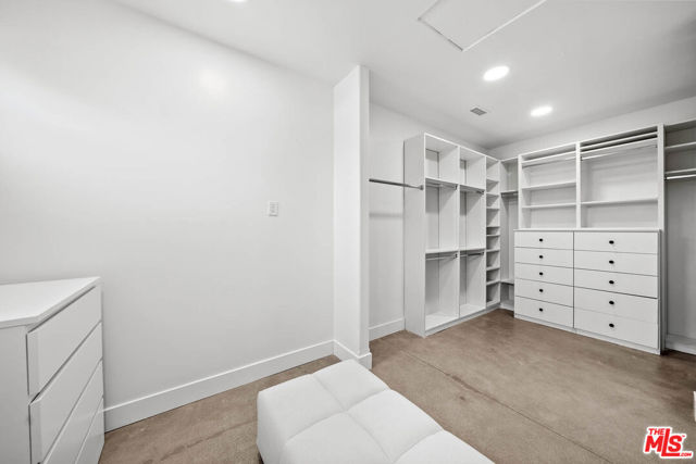 32070 Via Vera, Bonsall CA: https://media.crmls.org/mediaz/ad38900b-30b6-47f2-aa5e-3e2b53e8e9f5.jpg