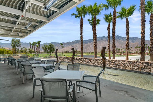 4315 Vantage Lane, Palm Springs CA: https://media.crmls.org/mediaz/ad396301-1eb9-446c-9656-13b55d4b86e2.jpg