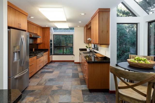 23200 Encinal Court, Los Altos Hills CA: https://media.crmls.org/mediaz/ad3c8049-2b88-4a4b-8369-e05d26032ba8.jpg