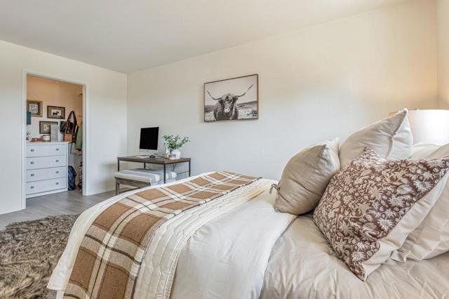 310 Clifton Road, Pacifica CA: https://media.crmls.org/mediaz/ad3d92fb-9321-46da-be76-80ca65a4af71.jpg