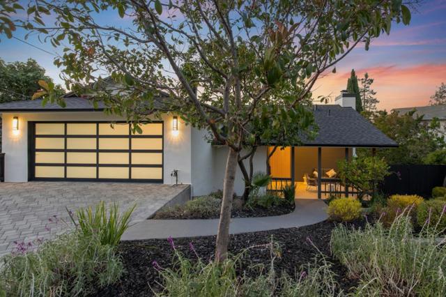 3706 Laurel Way, Redwood City CA: https://media.crmls.org/mediaz/ad3db3f0-a1ba-409b-a879-2673ee868f59.jpg