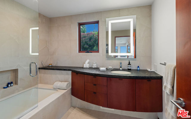 26720 Via Linda Street, Malibu CA: https://media.crmls.org/mediaz/ad3e11fa-da7f-4e18-b8b4-5047a9a5d0cf.jpg