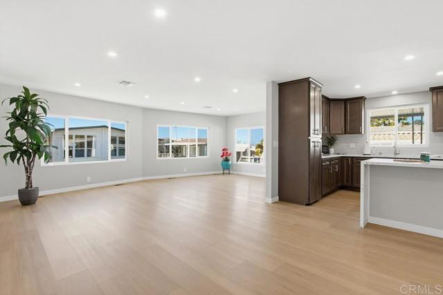 Detail Gallery Image 5 of 49 For 7320 San Bartolo St #217,  Carlsbad,  CA 92011 - 2 Beds | 2 Baths