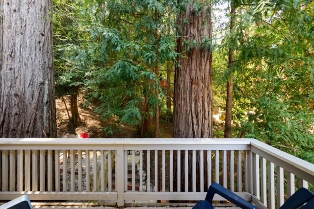 585 Bethany Drive, Scotts Valley CA: https://media.crmls.org/mediaz/ad3e53dc-80db-46d6-9e37-7dbe3cef87c1.jpg