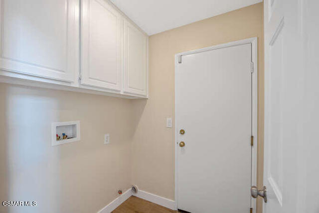 1636 Meadowglen Court, Newbury Park CA: https://media.crmls.org/mediaz/ad3ef0cc-654b-4c88-bde7-ad2e7178db6c.jpg