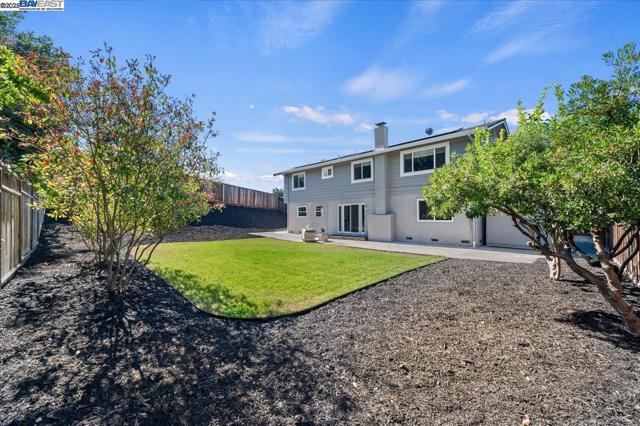 103 Baldwin Dr, Danville CA: https://media.crmls.org/mediaz/ad402e6a-208e-4fbf-a37d-63b17bc3e832.jpg