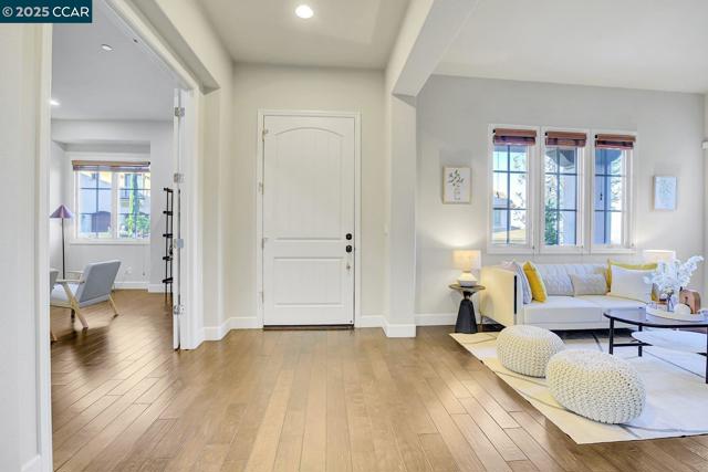 131 Wittenham Ct, San Ramon CA: https://media.crmls.org/mediaz/ad4093f0-d01f-4f55-878e-c3fbd2bcfbf9.jpg