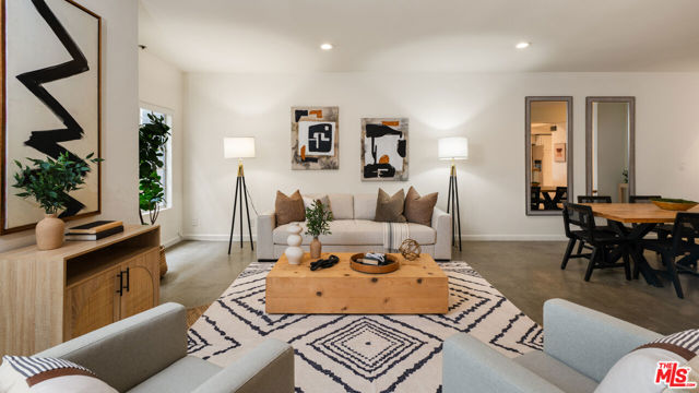 10627 Ashton Avenue, Los Angeles CA: https://media.crmls.org/mediaz/ad415588-cf03-4bab-b4db-dd2ad5406bad.jpg