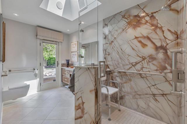 3231 Fieldcrest Drive, Sacramento CA: https://media.crmls.org/mediaz/ad41c95f-f9f0-4242-9d5c-b94d66524c8e.jpg
