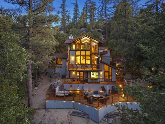 54789 Wildwood Drive, Idyllwild CA: https://media.crmls.org/mediaz/ad42228e-5d95-4f22-9a8f-041150b085d2.jpg