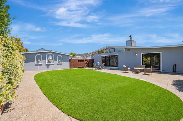 828 Hawthorne Way, Millbrae CA: https://media.crmls.org/mediaz/ad428398-2ca5-488c-a39d-bd9b6a6257df.jpg