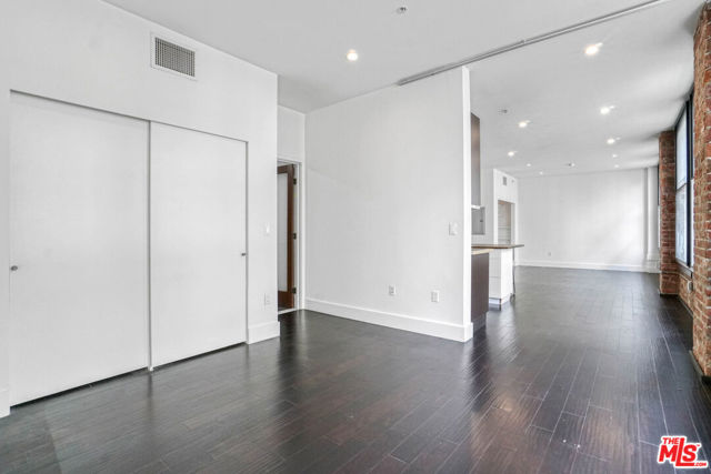 460 S Spring Street, Los Angeles CA: https://media.crmls.org/mediaz/ad4491c4-4bd4-46ba-9018-9425eb2831cb.jpg