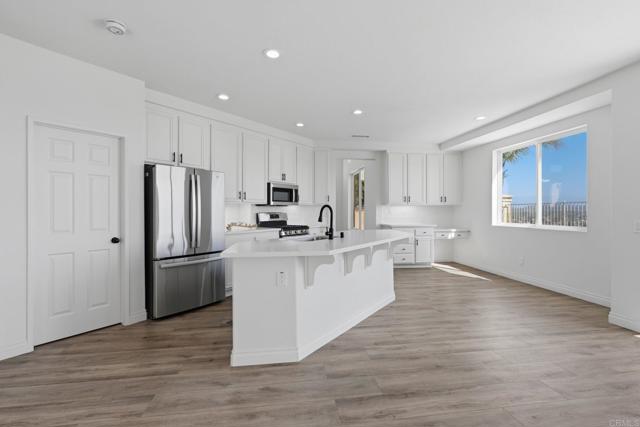 Detail Gallery Image 21 of 51 For 29 Villa Valtelena, Lake Elsinore,  CA 92532 - 4 Beds | 3 Baths