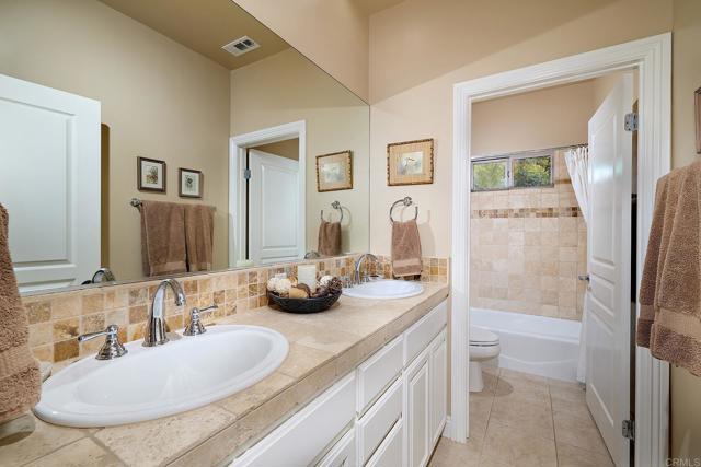 2021 Willow Glen Road, Fallbrook CA: https://media.crmls.org/mediaz/ad44ecd3-a132-4b7d-b9c1-c2b165b67feb.jpg