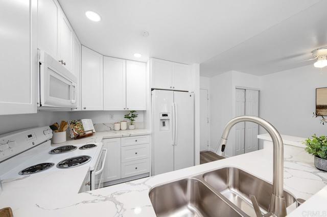 6131 Rancho Mission Road, San Diego CA: https://media.crmls.org/mediaz/ad464b34-12a4-4632-865f-5f961856eaa0.jpg