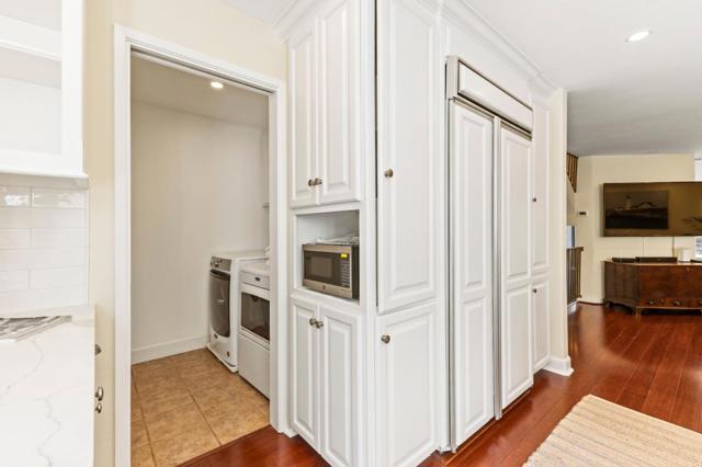 1721 Stone Pine Lane, Menlo Park CA: https://media.crmls.org/mediaz/ad470dbe-d065-4a3d-b395-61aec7d605c0.jpg