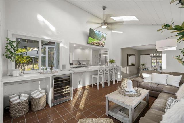 305 Albert Drive, Los Gatos CA: https://media.crmls.org/mediaz/ad47359d-80b9-4749-9af0-6aa620609f49.jpg