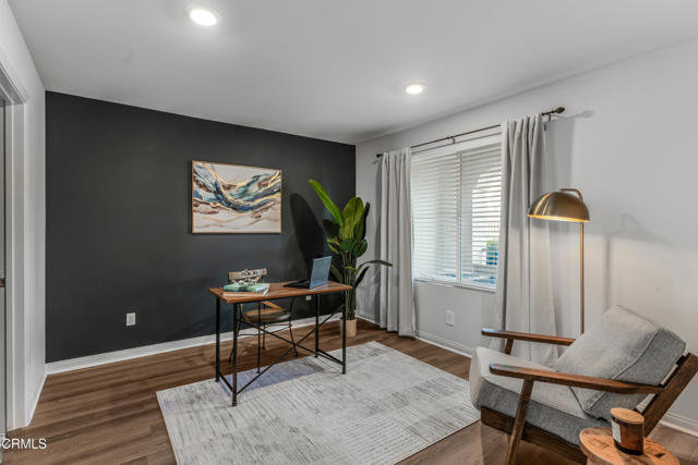 354 Solares Street, Camarillo CA: https://media.crmls.org/mediaz/ad476246-0047-41ad-be85-7d97ff7cb23b.jpg