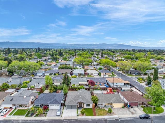 638 Enos Court, Santa Clara CA: https://media.crmls.org/mediaz/ad47cf59-9985-477a-85d4-44c1649c142b.jpg