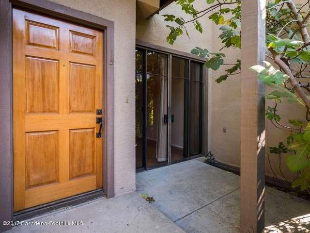 Detail Gallery Image 2 of 16 For 832 Magnolia Ave #15,  Pasadena,  CA 91106 - 2 Beds | 2/1 Baths