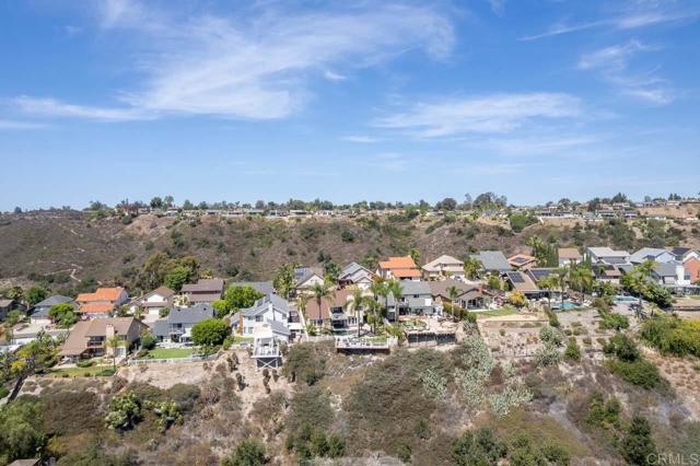 10667 Viacha Dr, Tierrasanta CA: https://media.crmls.org/mediaz/ad486d57-3b90-411c-865e-36e354f7e3f8.jpg