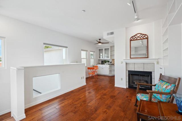 1268 Essex St, San Diego CA: https://media.crmls.org/mediaz/ad487395-25fd-4a12-b91c-01b993bcd813.jpg