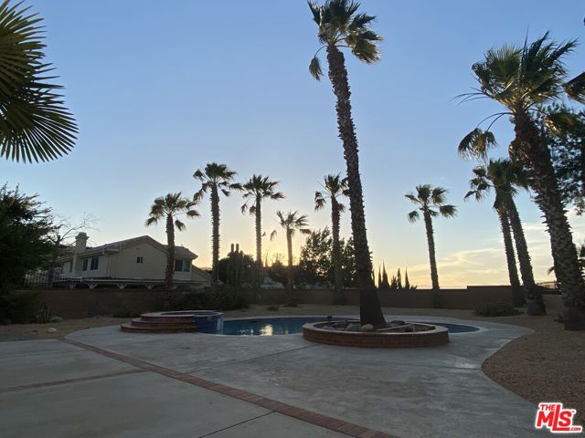4833 Astuto Drive, Palmdale CA: https://media.crmls.org/mediaz/ad4a6776-b1ef-4747-b752-c8a657ed49d5.jpg