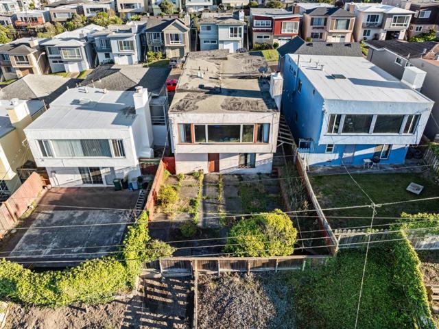 64 Crestview Avenue, Daly City CA: https://media.crmls.org/mediaz/ad4a8144-f0bd-4c01-a31a-4897abe43d31.jpg