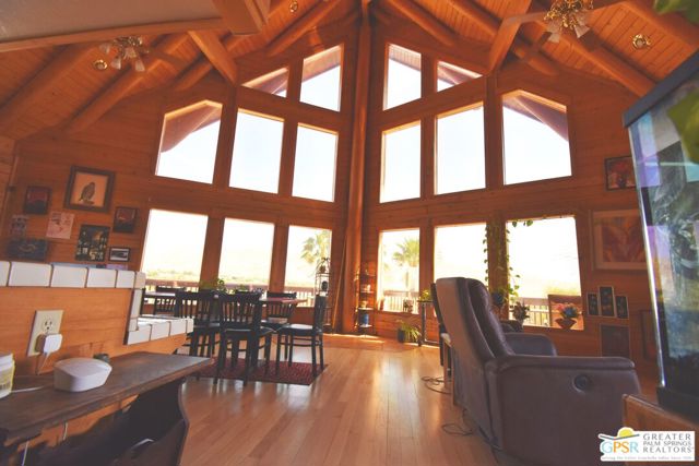 feature listing property photo