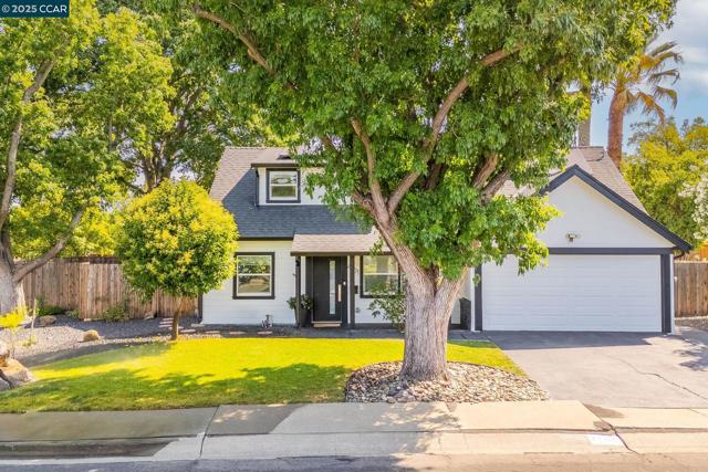 4101 Joan Ave, Concord CA: https://media.crmls.org/mediaz/ad4a95be-2e19-4c53-a8bc-15eefd8ec383.jpg