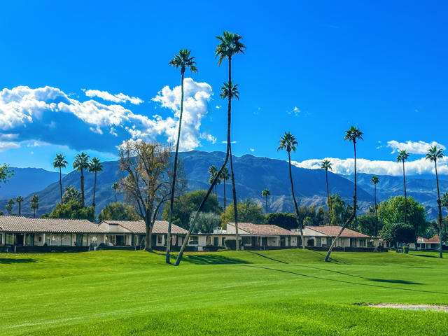 69 Don Quixote Drive, Rancho Mirage CA: https://media.crmls.org/mediaz/ad4b3191-08f1-4389-9097-d7d346301464.jpg