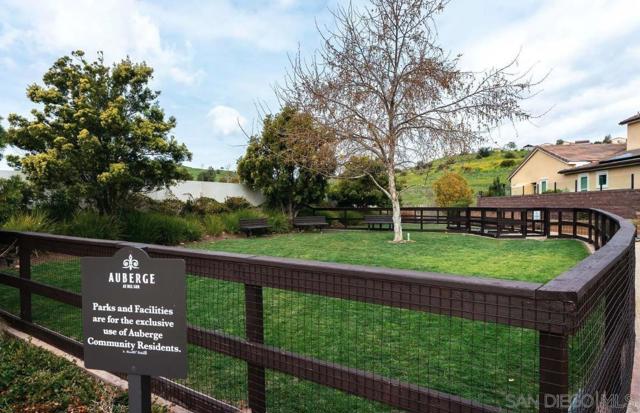 Image 43 of 54 For 7972 Lusardi Creek Ln