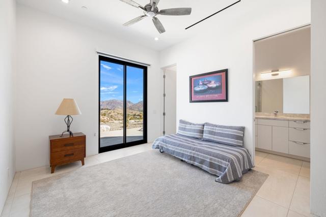 Image 19 of 31 For 71260 Oasis Trail