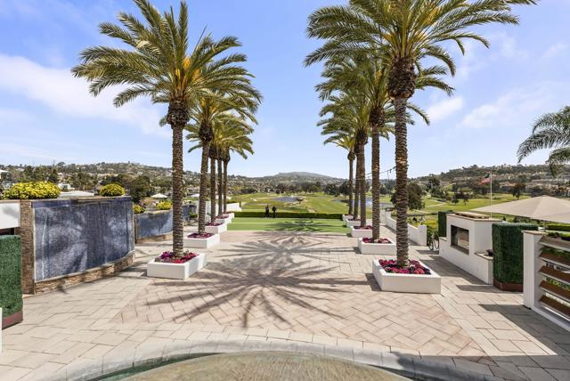 7310 Estrella De Mar, Carlsbad CA: https://media.crmls.org/mediaz/ad4ef940-68f3-48b5-9f83-5ab3241d0520.jpg
