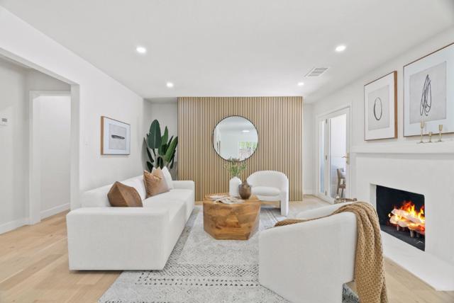 520 S Bayview Avenue, Sunnyvale CA: https://media.crmls.org/mediaz/ad506798-8466-482e-8c94-22341ac896bb.jpg