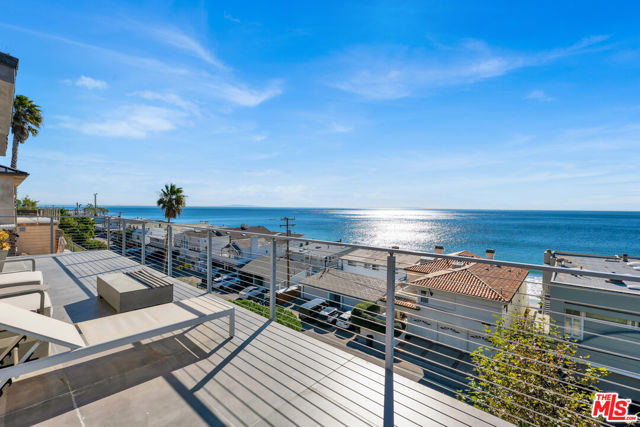 25423 Malibu Road, Malibu CA: https://media.crmls.org/mediaz/ad50ac22-4690-402c-9004-884623328f2b.jpg
