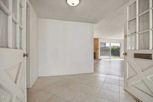 1138 Lantana Street, Camarillo CA: https://media.crmls.org/mediaz/ad516970-1d56-4170-b571-7e4fdb4af51b.jpg
