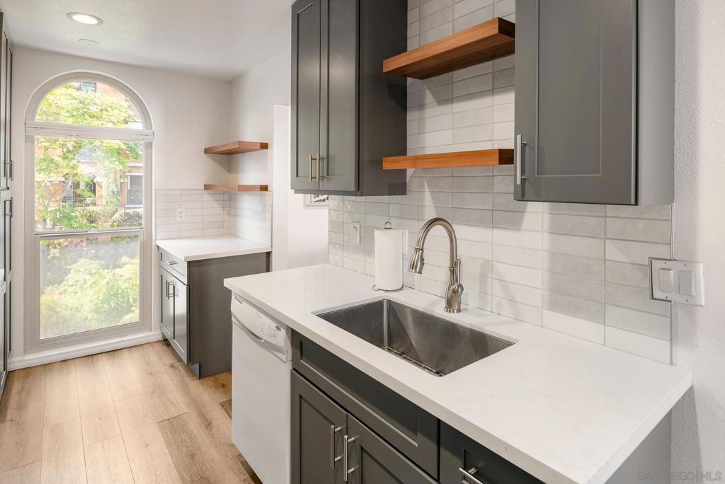 4891 Collwood Blvd - photo 11