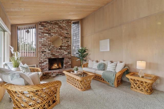 66 Avocet Circle, Watsonville CA: https://media.crmls.org/mediaz/ad531a46-aaab-4a75-b57f-6167ebd3bee9.jpg