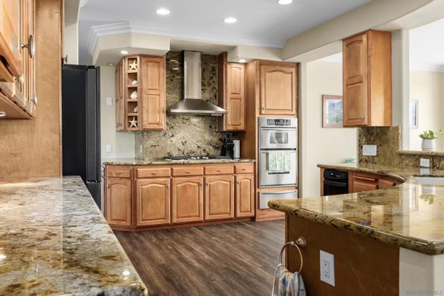 960 Smith Rd, Watsonville CA: https://media.crmls.org/mediaz/ad539364-5e29-4c01-a01b-c8c6a32e95df.jpg