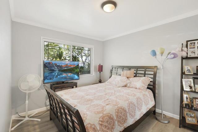 6364 Thomas Avenue, Newark CA: https://media.crmls.org/mediaz/ad53995c-6aac-4f51-80a2-c91384f2cc4a.jpg