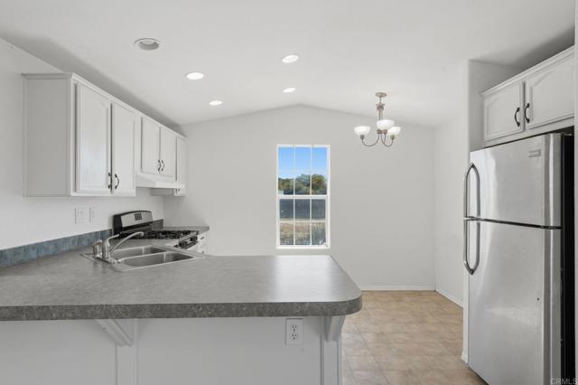 Detail Gallery Image 15 of 74 For 909 Tierra De Luna, Boulevard,  CA 91905 - 8 Beds | 6 Baths