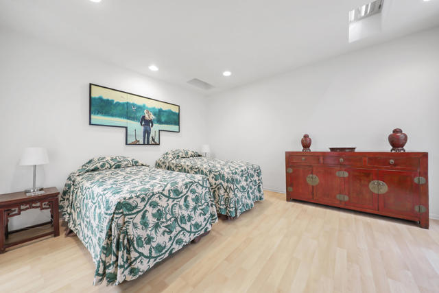 164 Deer Spring Way, Palm Desert, CA 92211